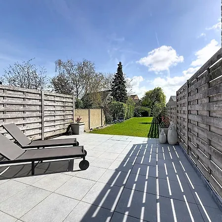 Stella Maris With Garage And Garden By Interhome *