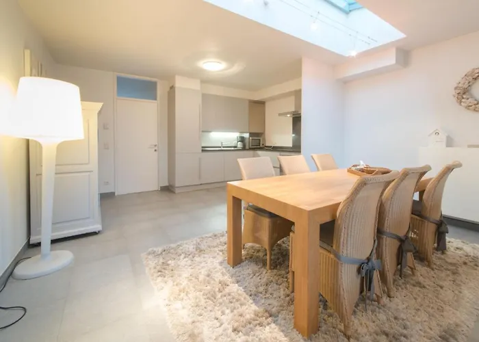 Stella Maris With Garage And Garden By Interhome *